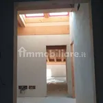 Affitto 4 camera appartamento di 150 m² in Piacenza