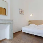 Appartement de 484 m² avec 2 chambre(s) en location à Marseille