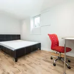 Rent 6 bedroom house in Leeds