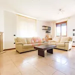 Single family villa, excellent condition, 189 m², Centro, Altavilla Vicentina