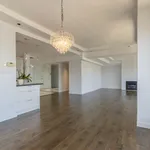 Appartement de 2454 m² avec 3 chambre(s) en location à Vancouver