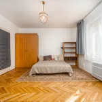 Pronajměte si pokoj o rozloze 130 m² v Prague