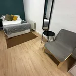 Rent a room of 160 m² in madrid