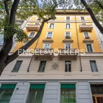 Rent 4 bedroom apartment of 177 m² in Milano