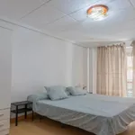 Rent 5 bedroom apartment in Valencia