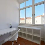 Rent 11 bedroom apartment in Lisbon