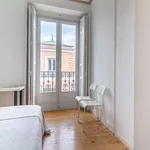 Rent a room of 180 m² in madrid