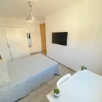 Rent 4 bedroom apartment in Seville