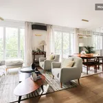 Rent 3 bedroom apartment of 131 m² in Paris