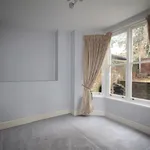 Flat to rent in Hunter Road, Guildford GU1