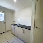 Rent 4 bedroom house of 915 m² in Moranbah