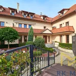 Rent 3 bedroom apartment of 93 m² in Praha