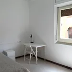 Rent 6 bedroom apartment in Barcelona