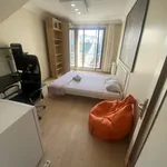 Rent a room of 130 m² in Istanbul