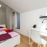 Rent a room of 213 m² in berlin