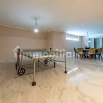 Rent 5 bedroom house of 380 m² in Rome