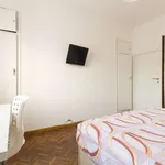 Rent a room of 160 m² in madrid