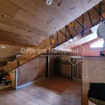 Rent 10 bedroom house of 212 m² in Quincieux