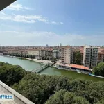 Rent 3 bedroom apartment of 130 m² in Milan