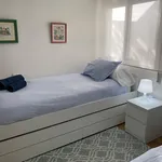 Rent 4 bedroom apartment in Valencia