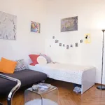 Rent 4 bedroom apartment of 100 m² in Turin