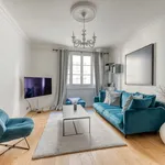 Rent 1 bedroom apartment of 689 m² in Paris