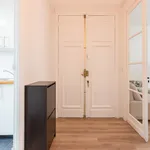 Appartement de 550 m² avec 1 chambre(s) en location à Paris