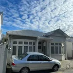 Rent 3 bedroom apartment in Wellington