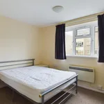 Rent 2 bedroom flat in Exeter