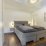 Rent 1 bedroom apartment of 170 m² in Dusseldorf