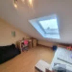 Reizende 4 Zimmer-DG-Wohnung mit Balkon, Garage und EBK in Kahl!