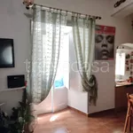 Rent 3 bedroom apartment of 60 m² in Napoli