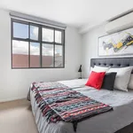 Rent 1 bedroom apartment in Woolloongabba