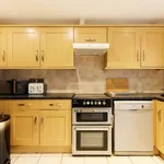 Rent 3 bedroom flat of 91 m² in London