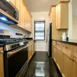 Rent 2 bedroom apartment of 900 m² in Manhattan