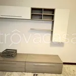 Rent 2 bedroom apartment of 65 m² in Milano