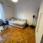 Rent 6 bedroom apartment of 194 m² in Rome