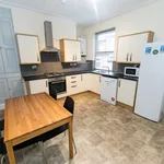 Rent 4 bedroom house in Leeds