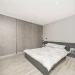 Rent 1 bedroom apartment in London