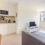 Rent 1 bedroom apartment of 55 m² in Porto