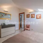 Rent 3 bedroom house of 50 m² in Syracuse