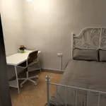 Rent a room of 110 m² in Alicante