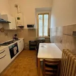 Rent 4 bedroom apartment of 95 m² in Milan