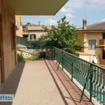 Rent 3 bedroom apartment of 113 m² in Rome