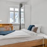 Miete 4 Schlafzimmer wohnung von 11 m² in Berlin