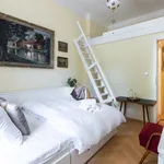 Rent 1 bedroom apartment of 58 m² in Prague