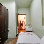 Rent 3 bedroom apartment in Barcelona