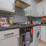 Rent 3 bedroom flat in West Midlands