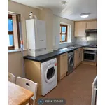 Rent 4 bedroom flat in Yorkshire And The Humber