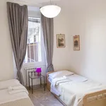 Rent 2 bedroom apartment of 65 m² in rome